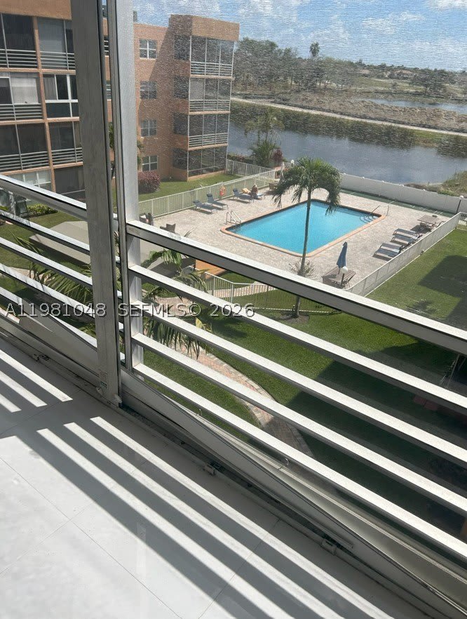 3048 E Sunrise Lakes Dr – photo 1