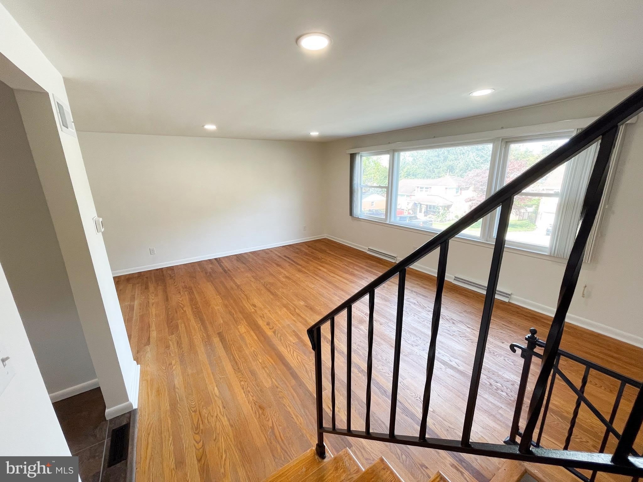 2620 RALEIGH Drive – photo 3