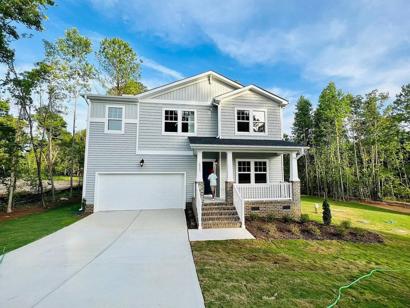Room In 5 Bedroom Home At Tawny View Ln – photo 1