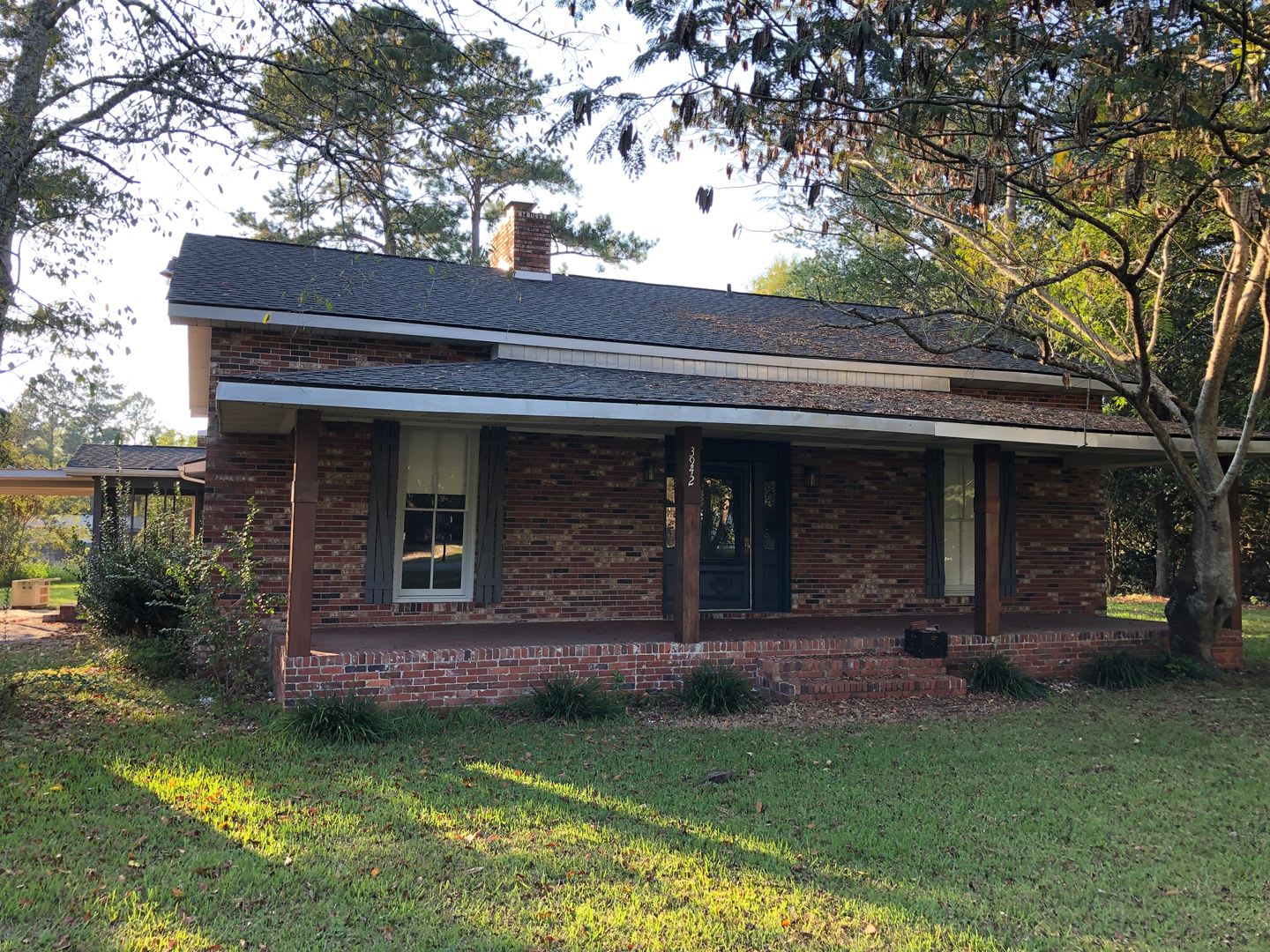 SPACIOUS THREE BEDROOM, TWO BATH HOME – photo 1