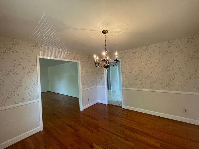 7327 Meadowdale Lane – photo 5