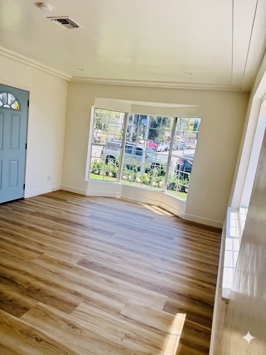 1227 Amalia Ave – photo 5