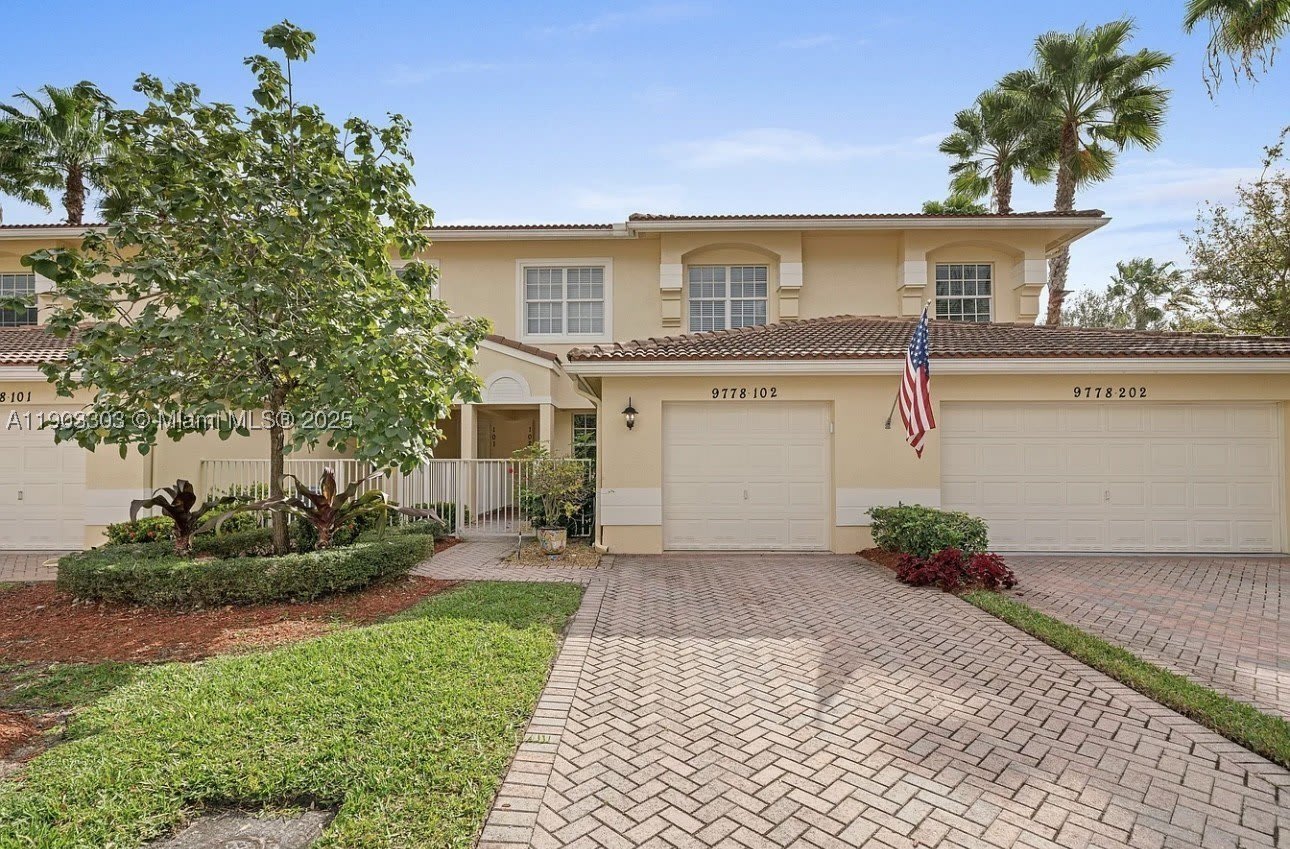 9778 Bowline Drive – photo 1