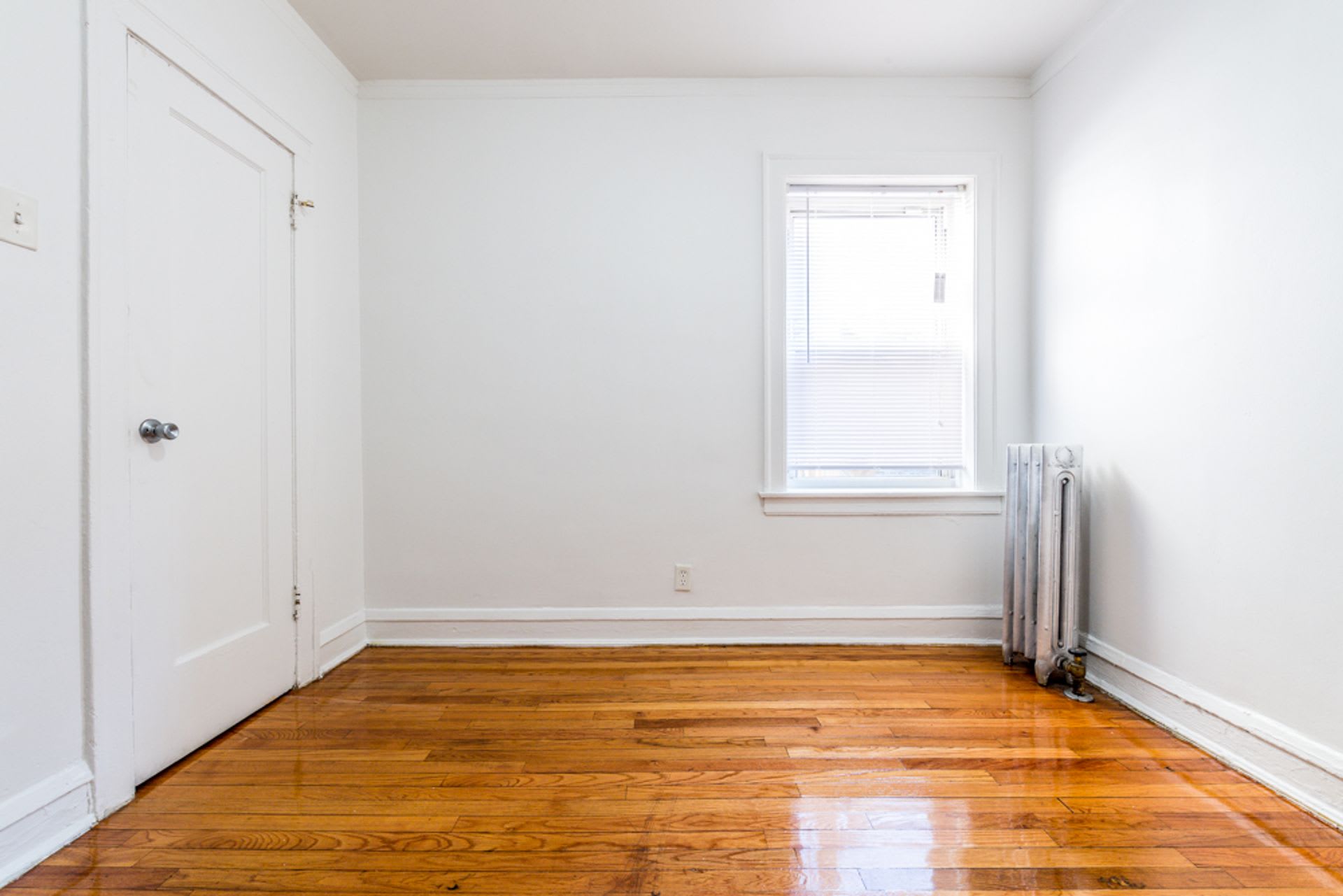 7801 S Yates South Shore Apartments – photo 3