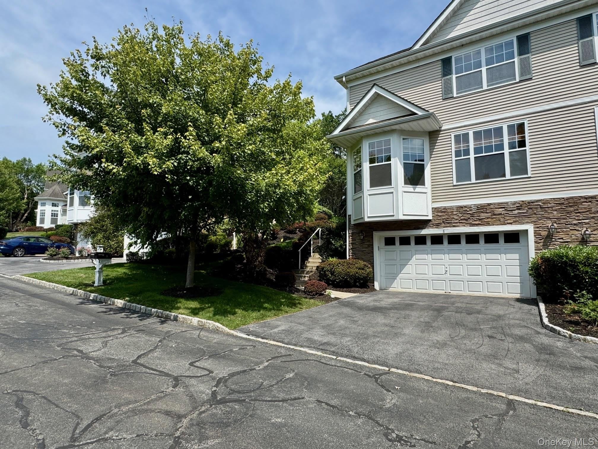 8 Green Court – photo 2