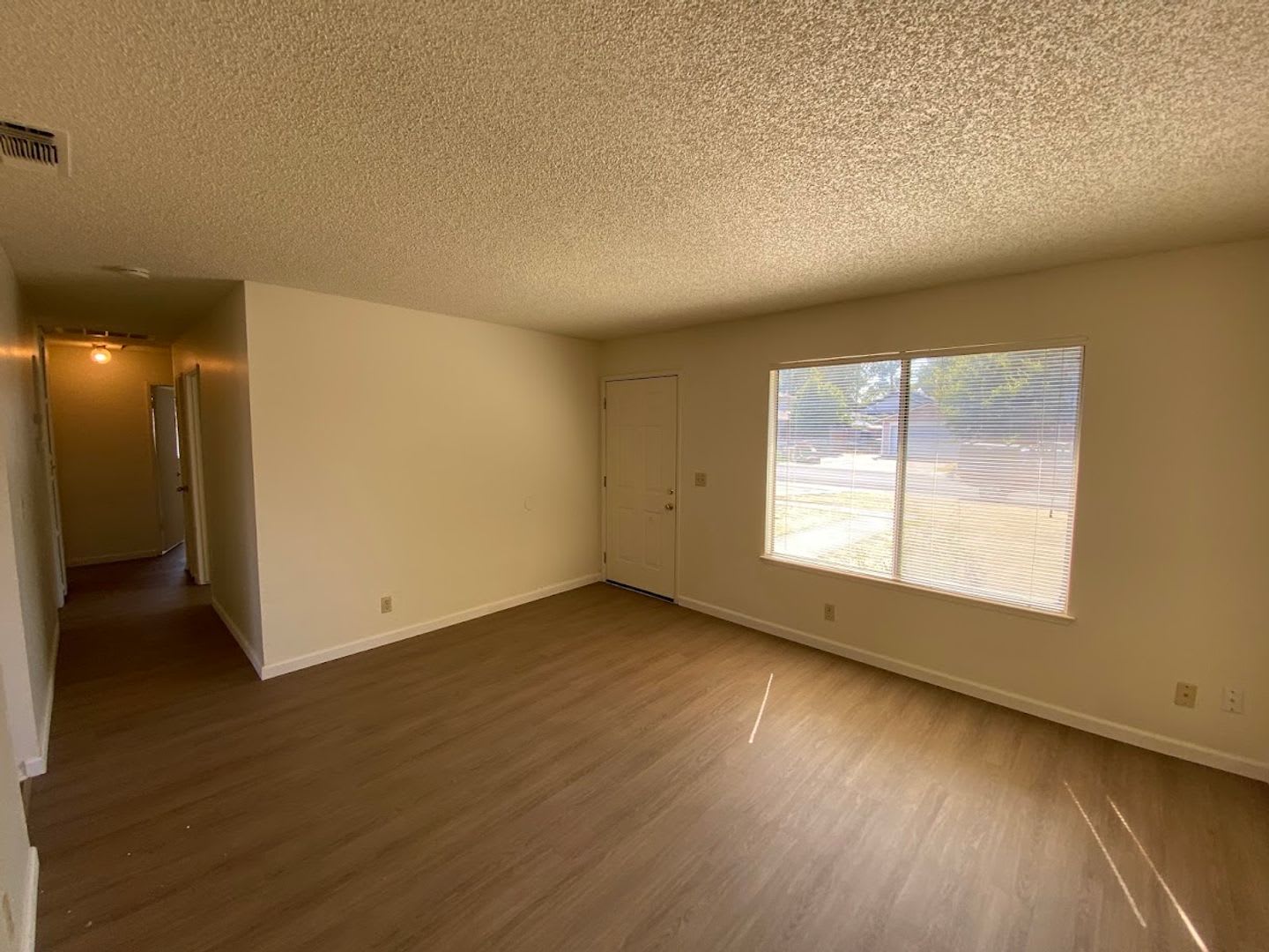 3 Bed 2 Bath Home Available Now – photo 4