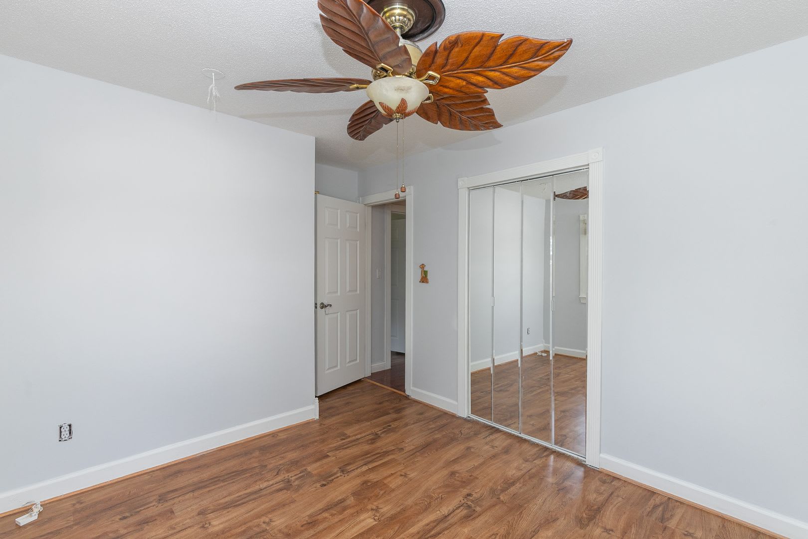 Corner Lot Close To Shopping Easy Highway Access To 70 470 Hwys Rent 2 000 00 Required Fees 44 99 Total Monthly Price 2 044 99 – photo 4
