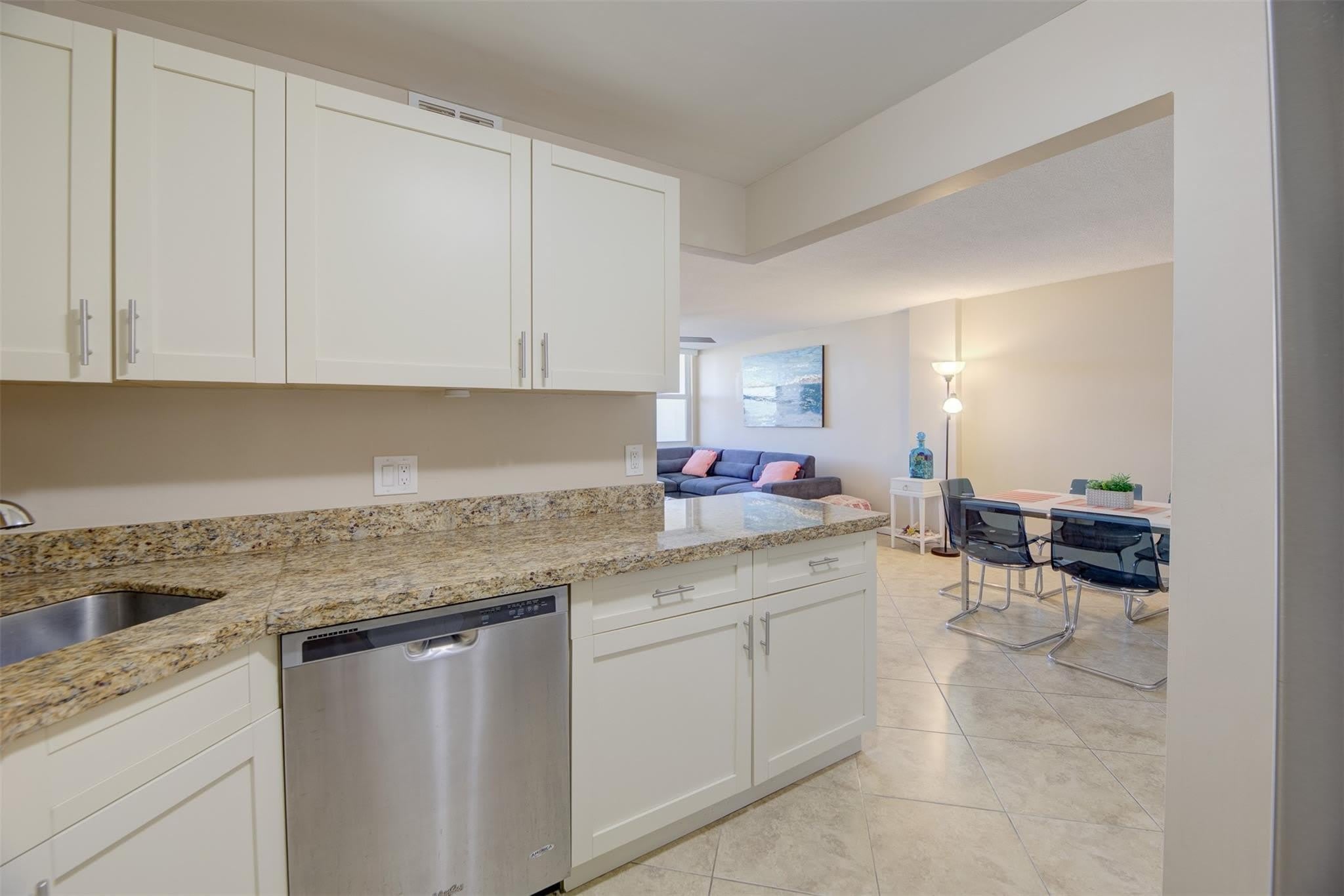 305 N Pompano Beach Boulevard – photo 3