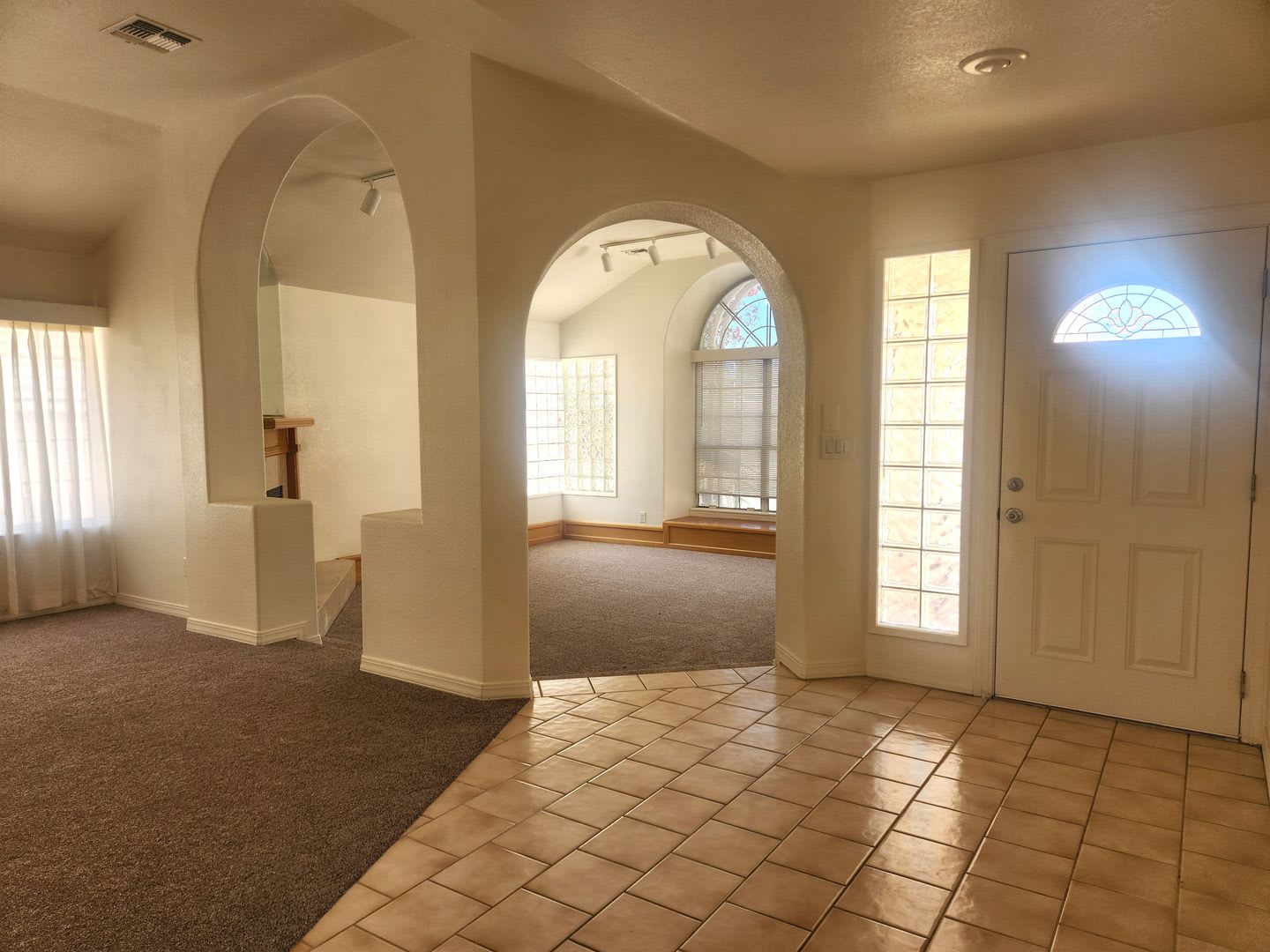 Laughlin Estates Custom Built Pool Home – photo 5