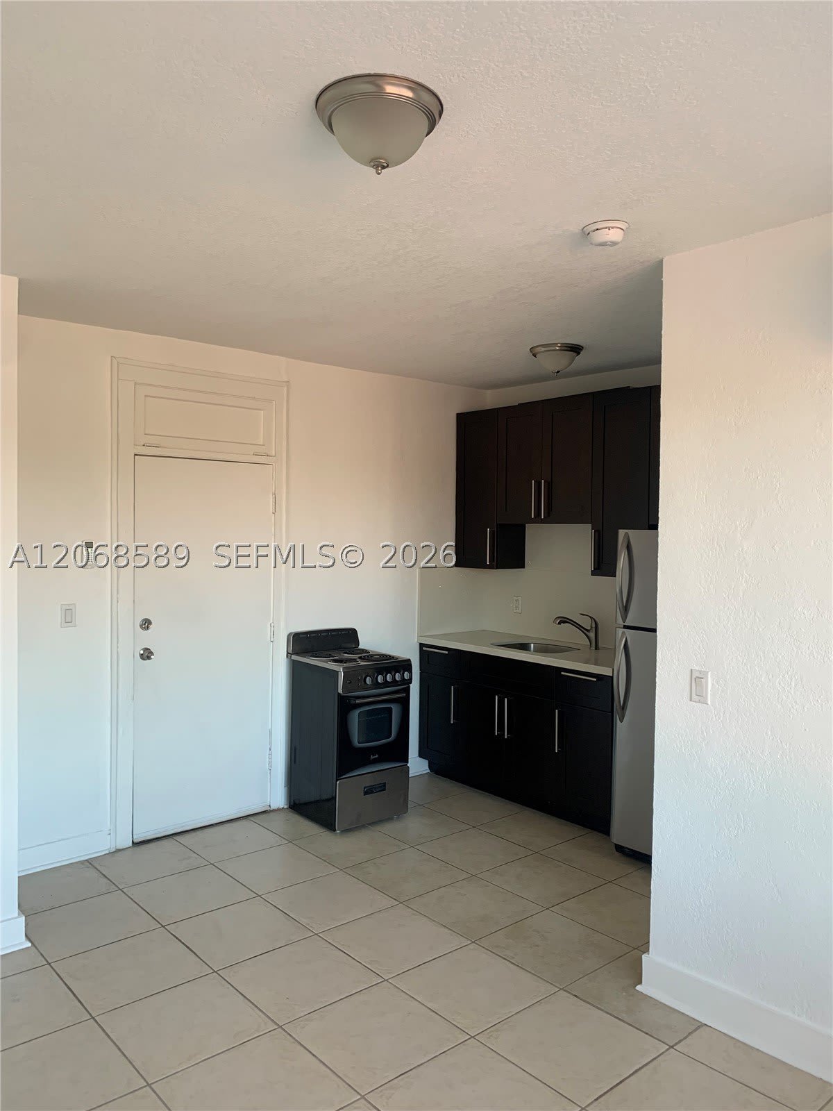 712 SW 56 AV – photo 5
