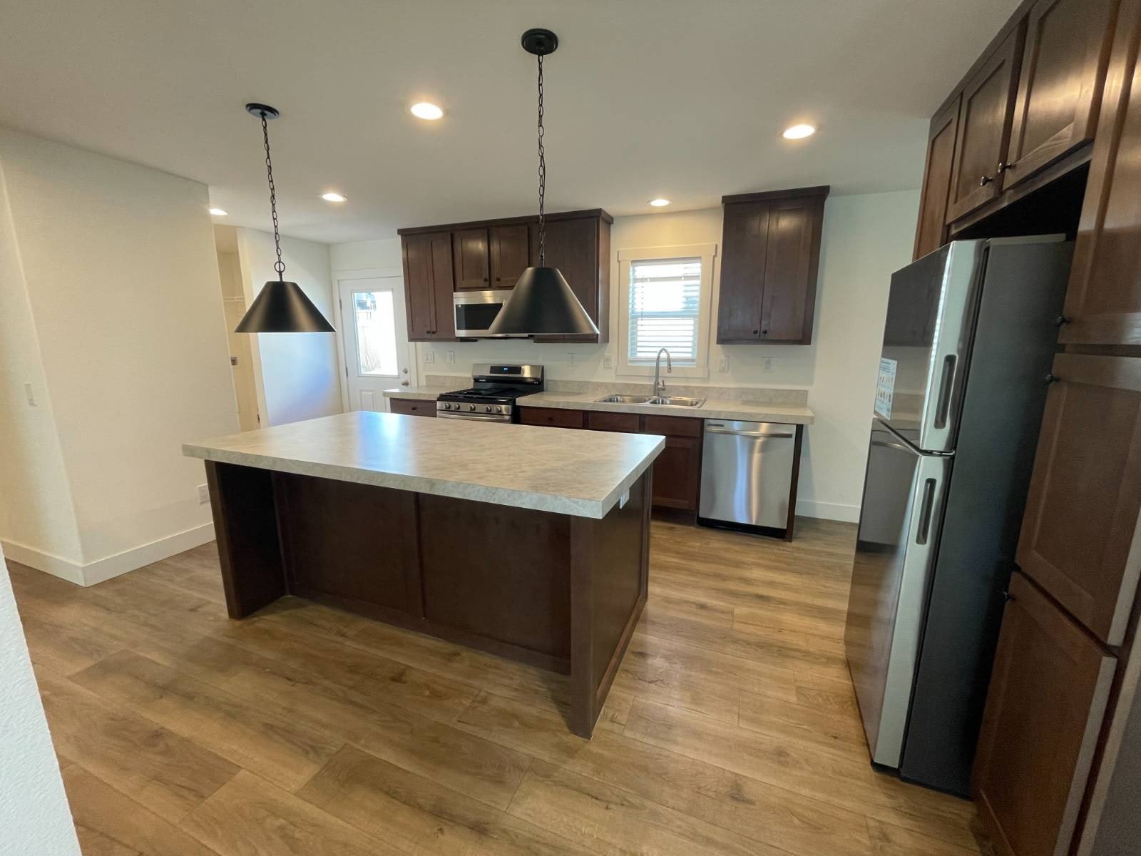 6656 Pentz Rd – photo 1