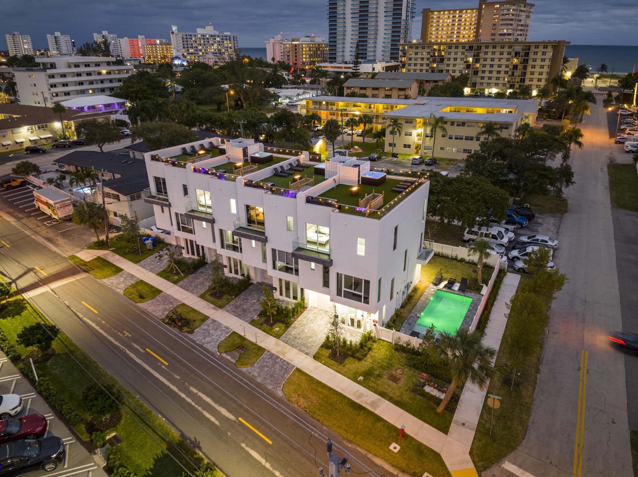 1006 N Riverside Drive – photo 2