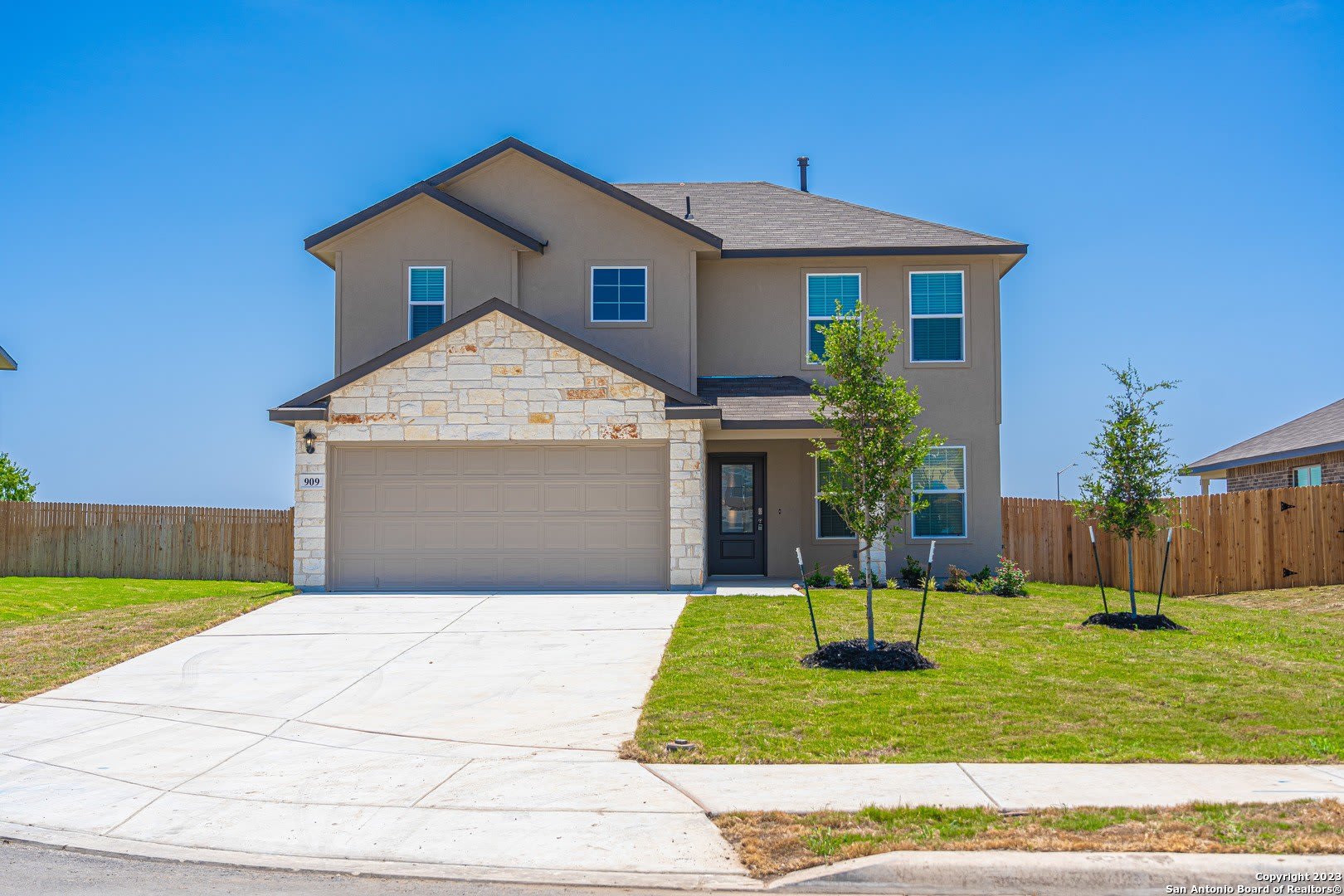 909 Rolling River – photo 4