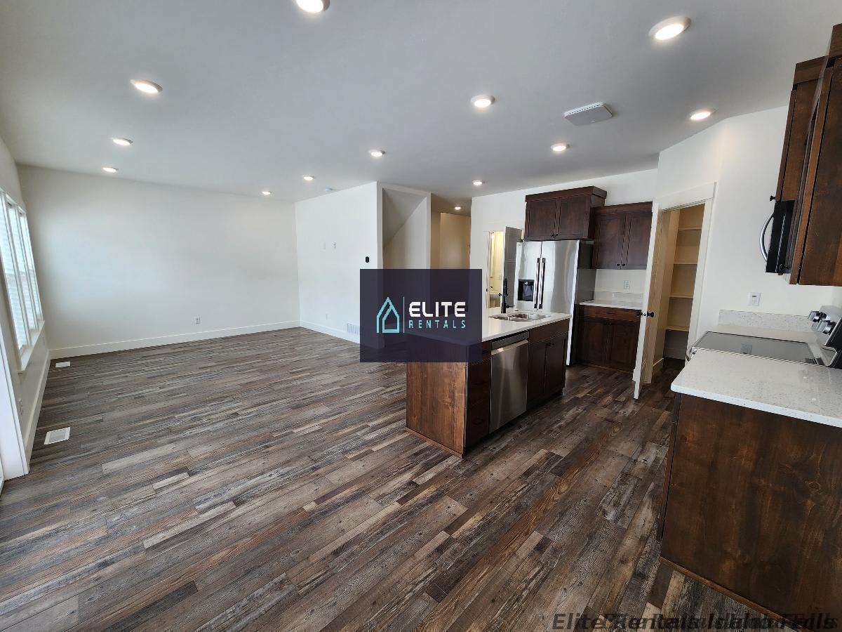 3021 Malakai Ct – photo 5
