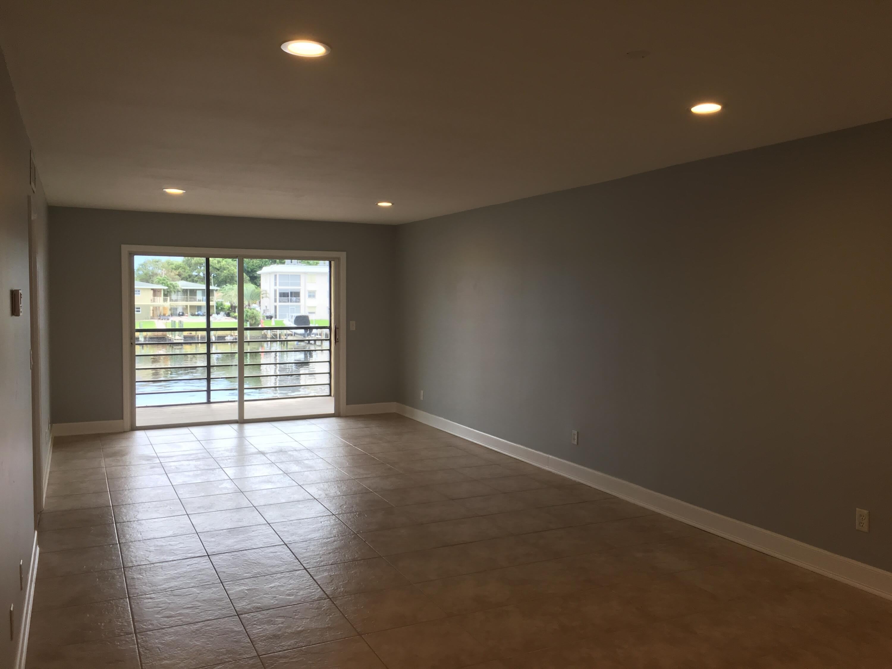 309 LAKE Circle – photo 3