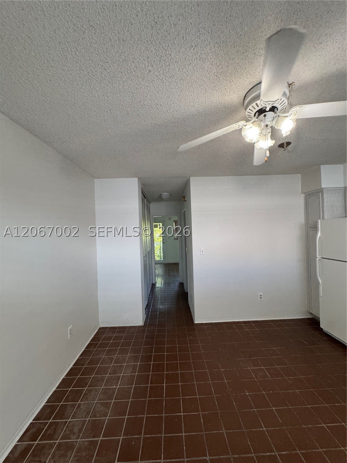 524 Washington Ave – photo 5