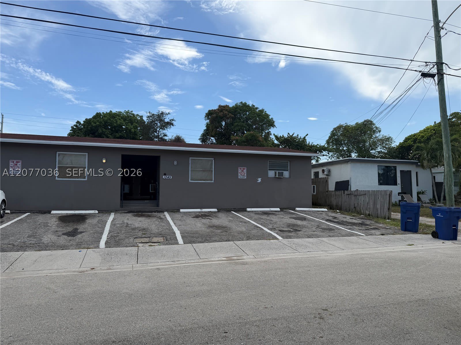 1245 W 35Th St – photo 1