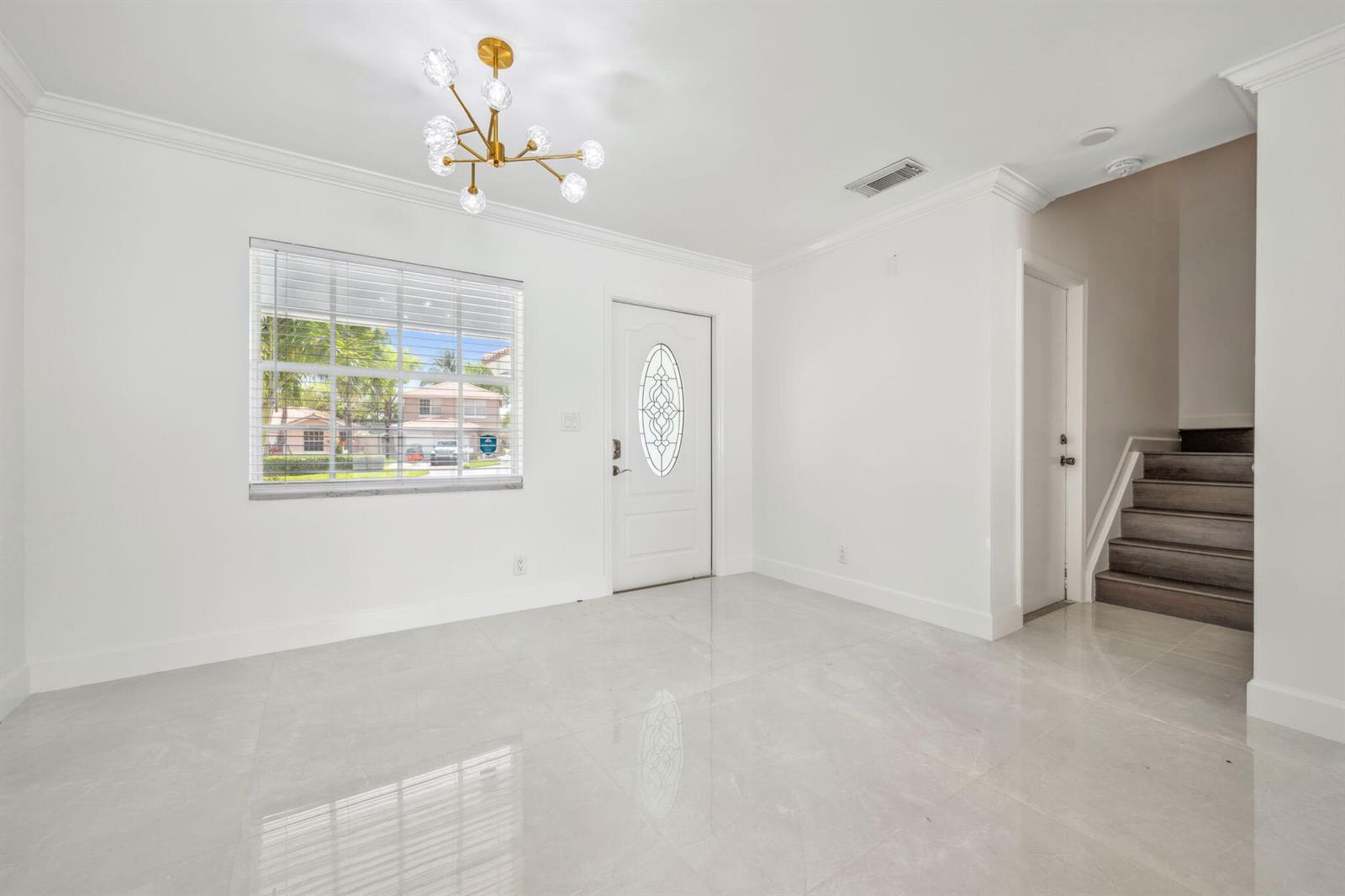 3460 Commodore Court – photo 5