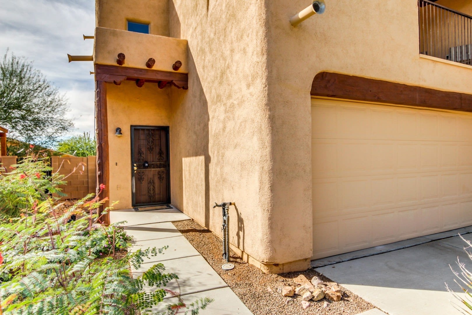 Modern 3BR/2.5BA Tucson Home with Private Balcony, Fenced Yard & 2-Car Garage – photo 3