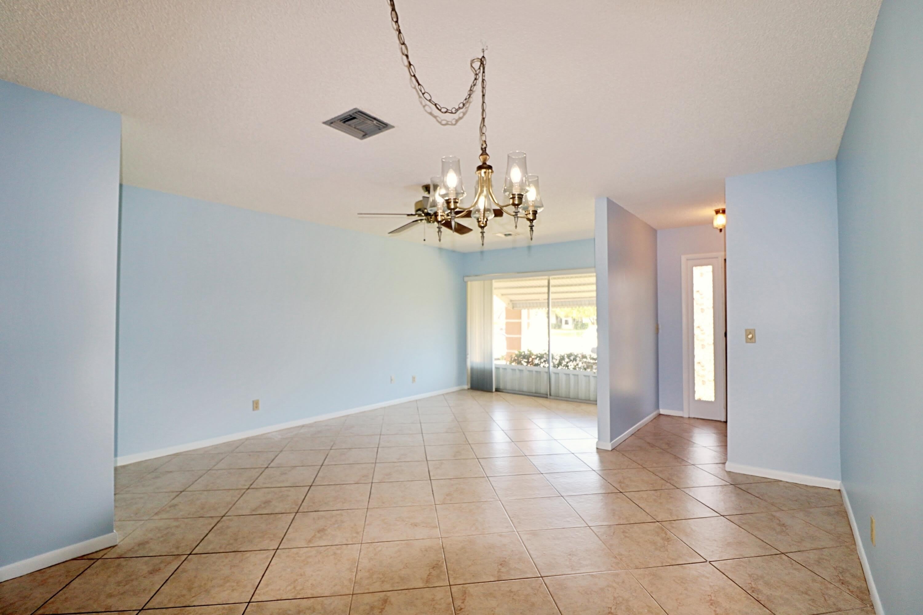 831 Timberview Drive – photo 3