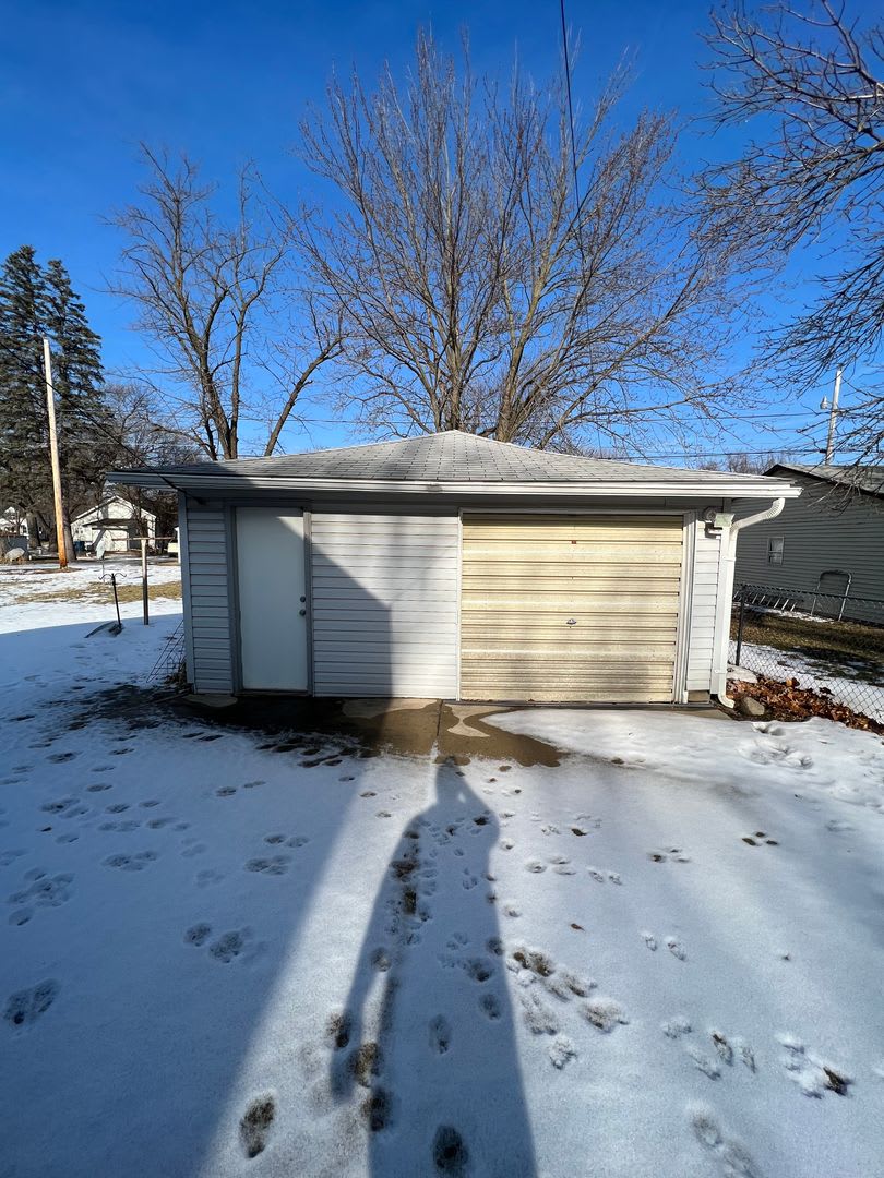 3 Bed 1 Bath Home For Rent In Waterloo – photo 3