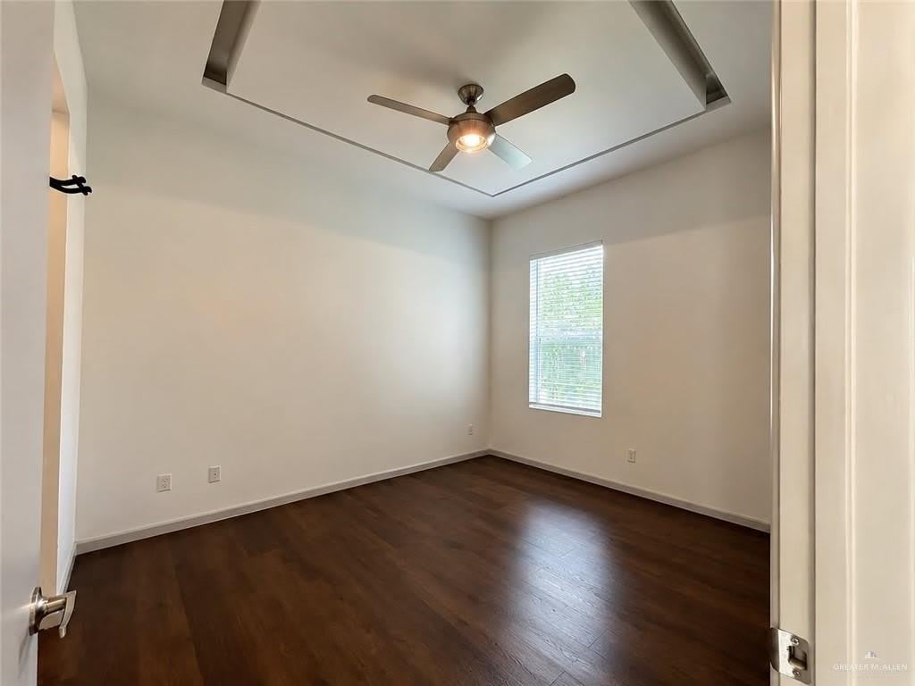 504 Hackberry Avenue – photo 4