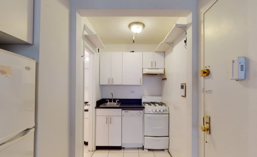 1138 Madison Ave – photo 3