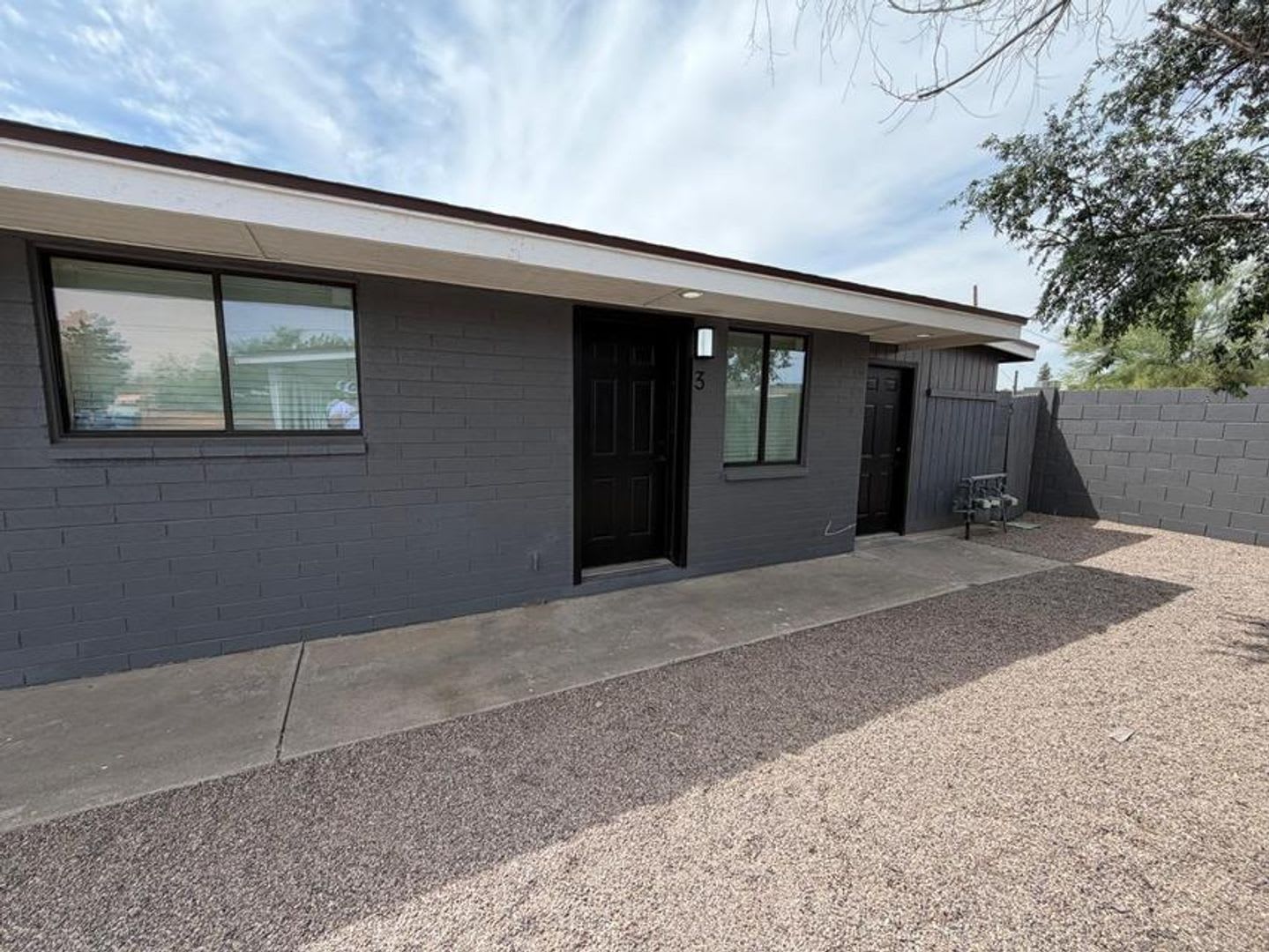 2 Bed 1 Bath Remodeled Unit in North Phoenix – photo 1