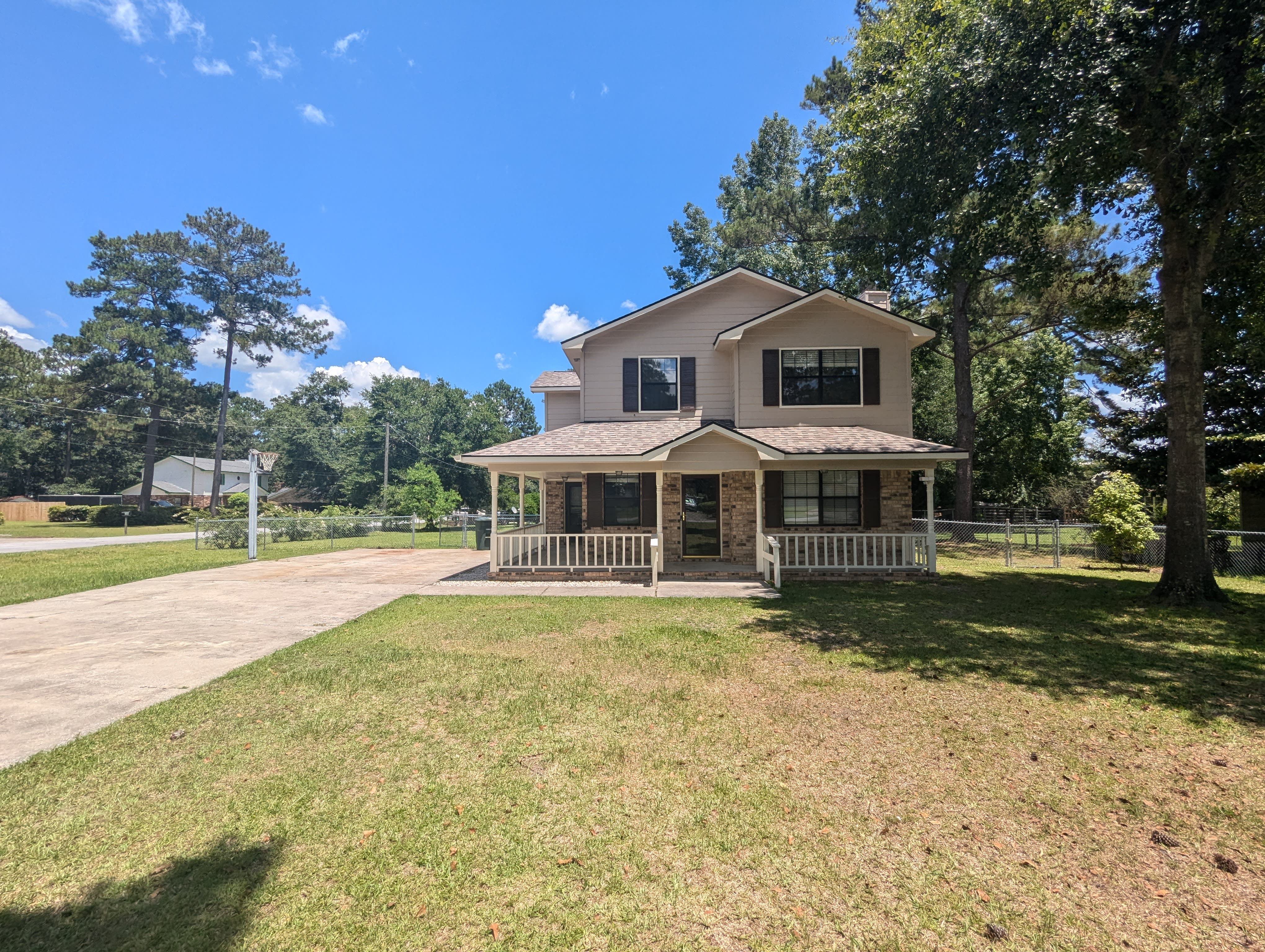 1410 Brittney Ln – photo 1