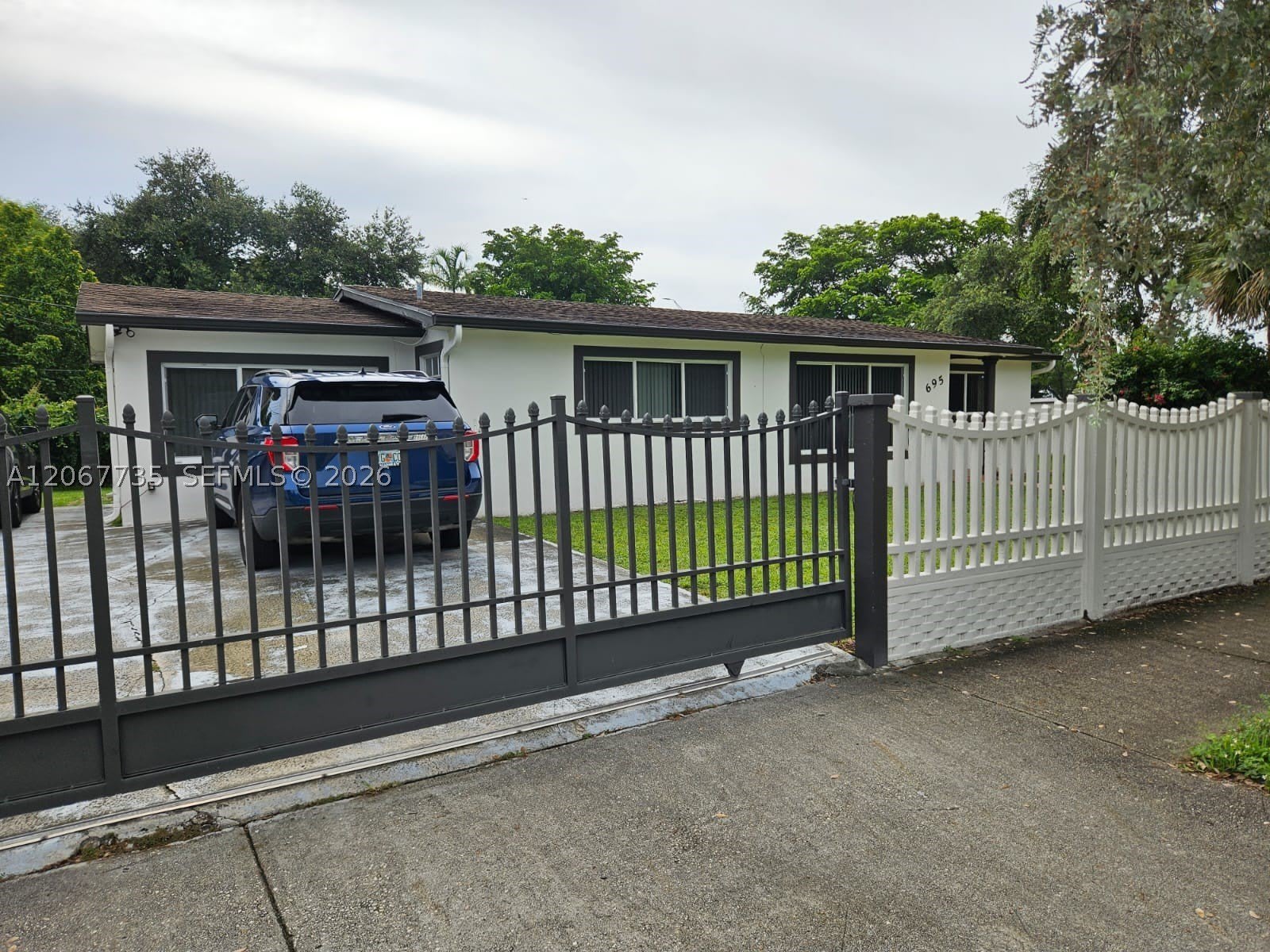 695 W 76th St – photo 2