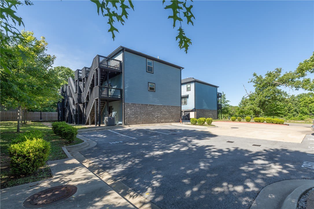 1975 Bourbon Drive – photo 2