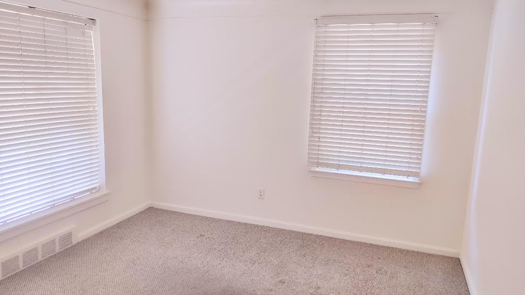 9928 Roseland Street – photo 2
