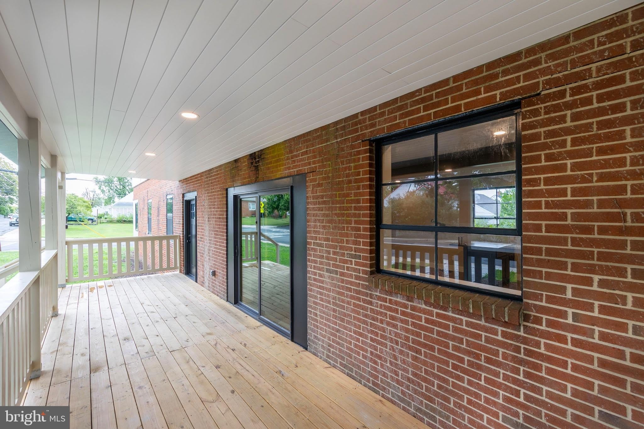 903 ORCHARD Avenue – photo 5