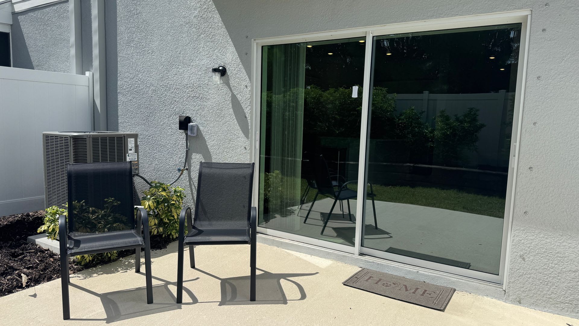 Unfurnished Annual Rental – photo 2