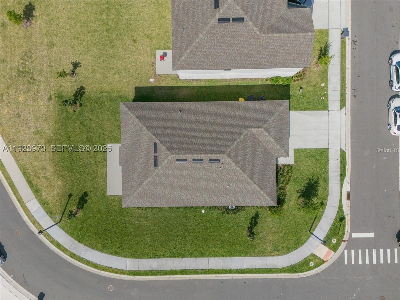 2375 Lancashire St – photo 5