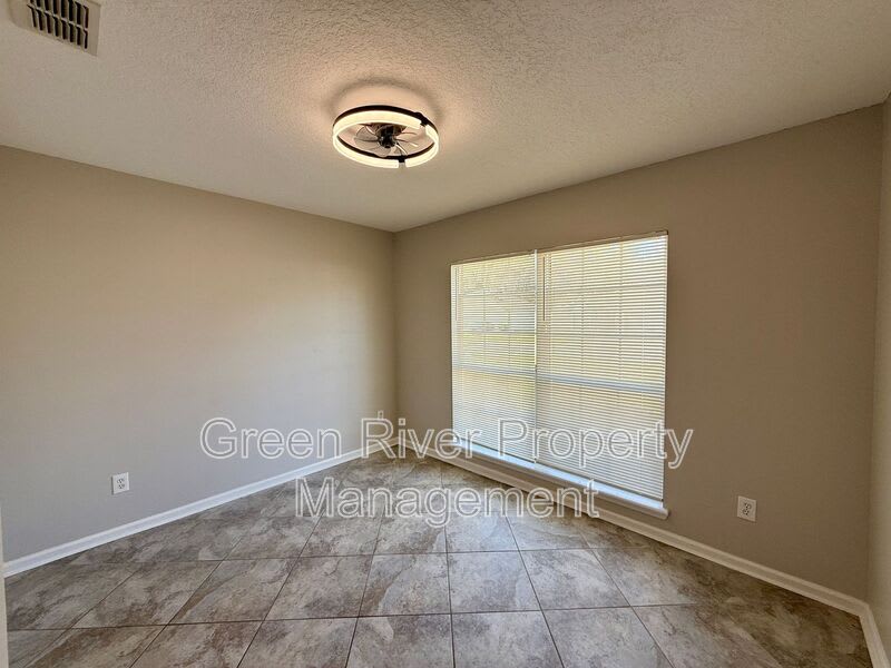 1701 Covington Lane – photo 4