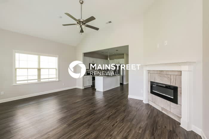 375 Azalea Drive – photo 3