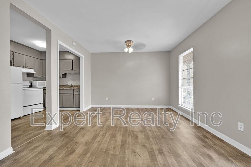 3225 Avenue S – photo 1