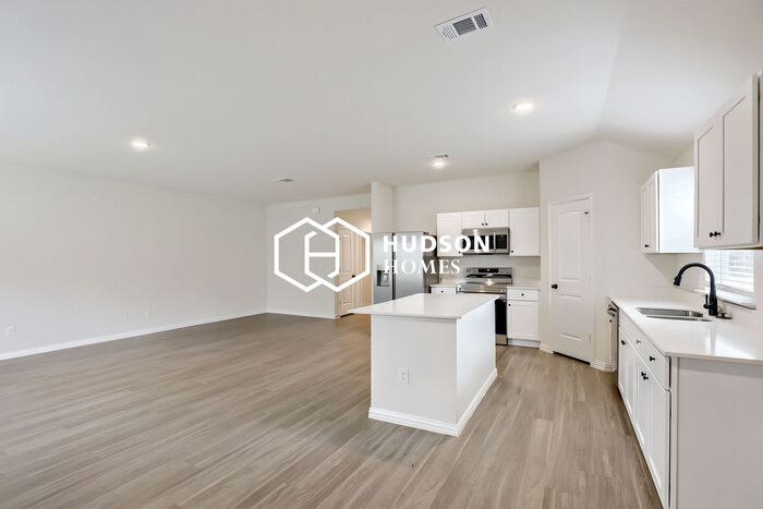 3817 Poteet Court – photo 4