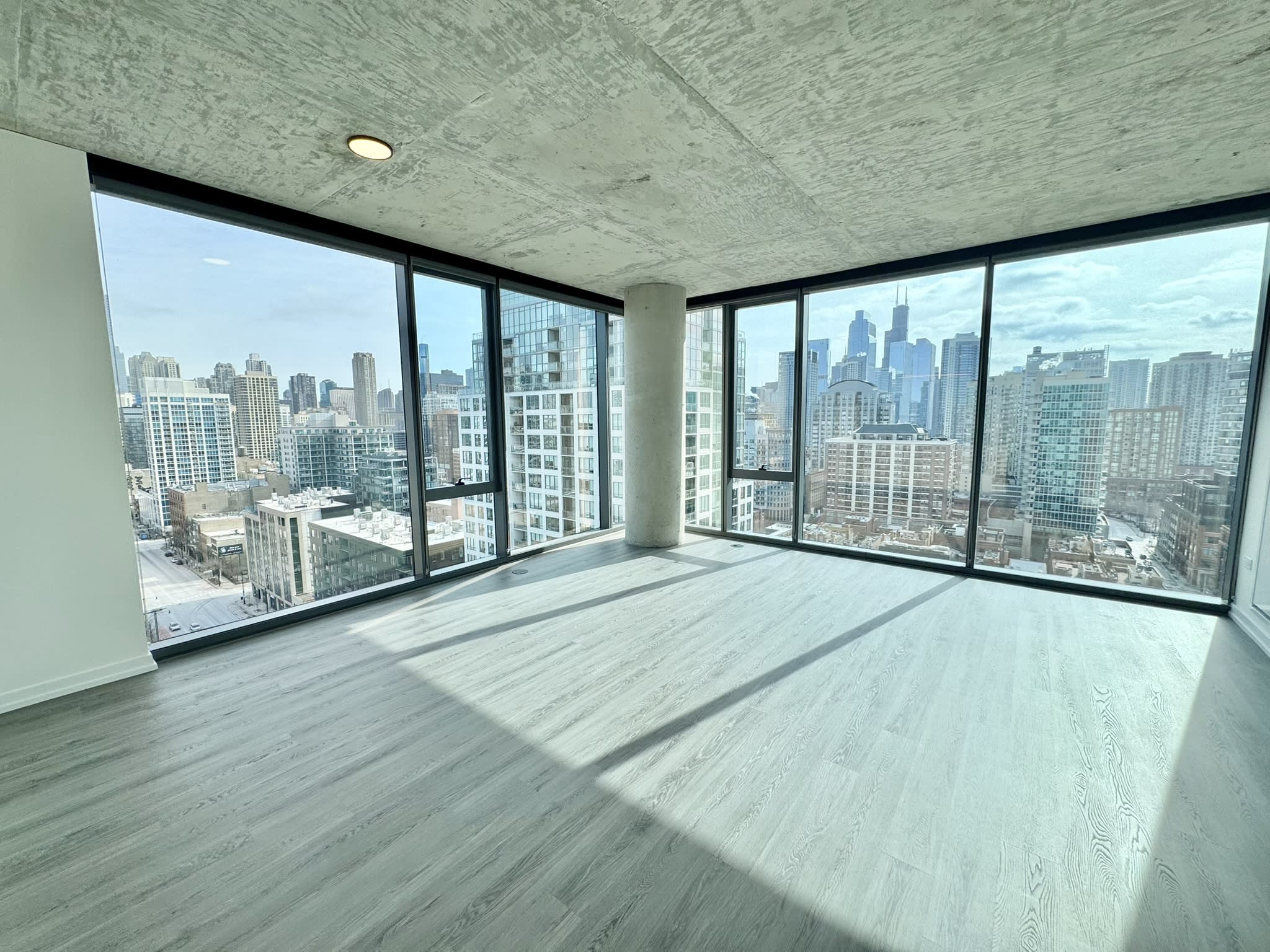 461 W Chicago Ave – photo 5