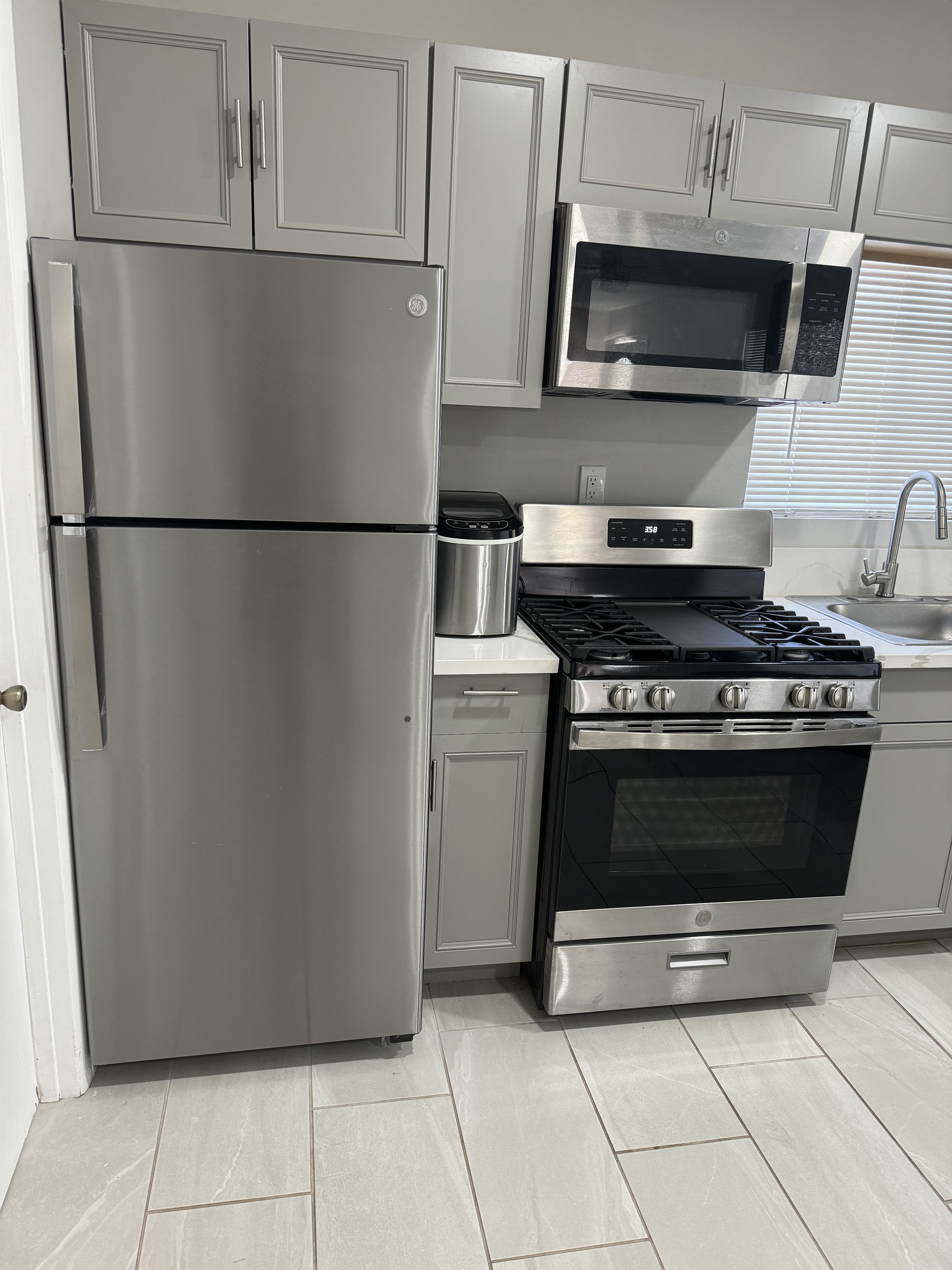 542 N Eucalyptus Ave – photo 3