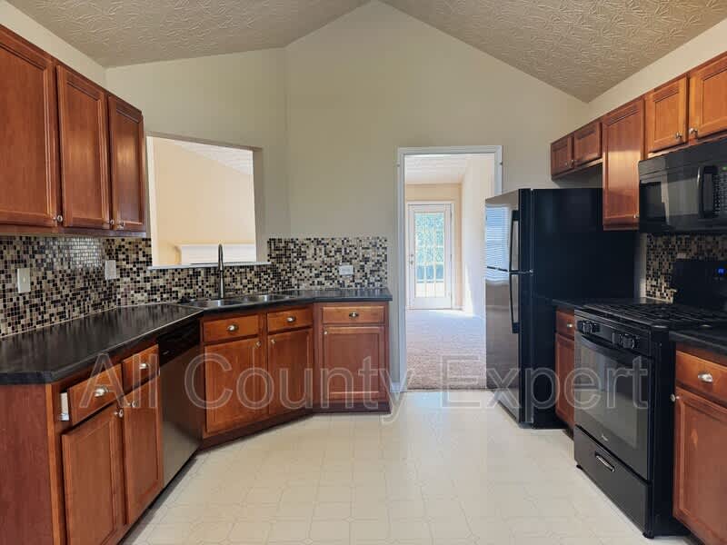 1277 Poison Oak Ct – photo 4