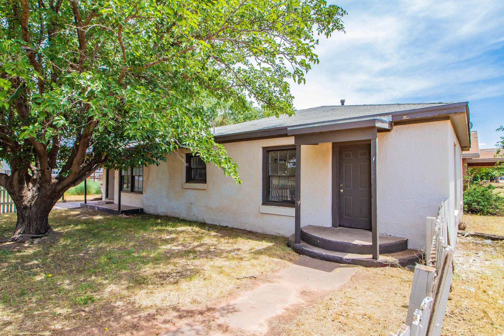 305 E Lubbock Street – photo 1