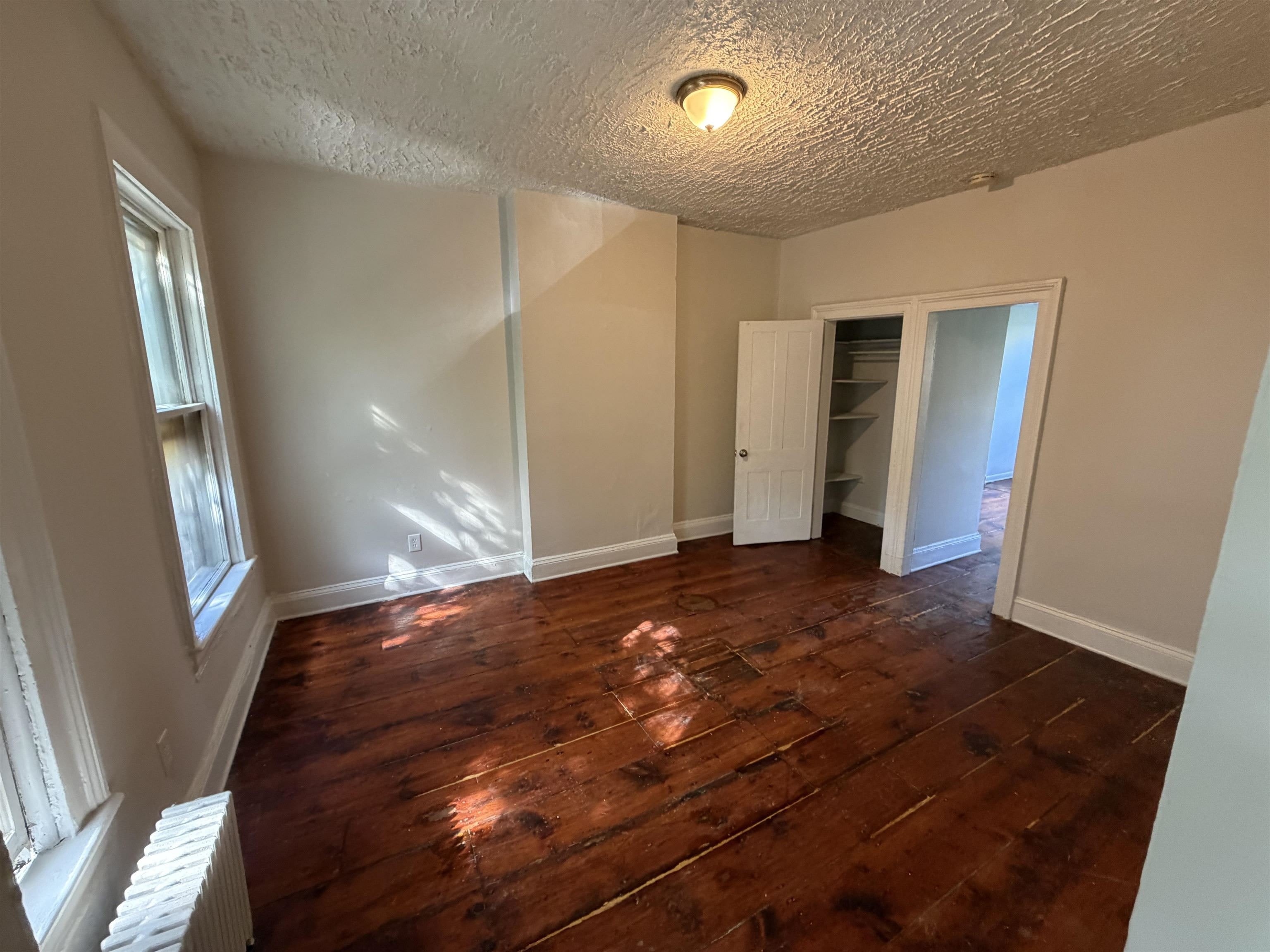 642 JERSEY AVE – photo 2