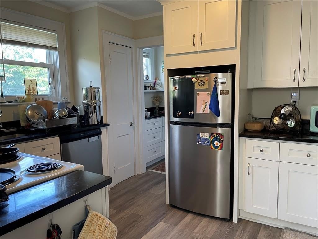 460 Morris Avenue – photo 3