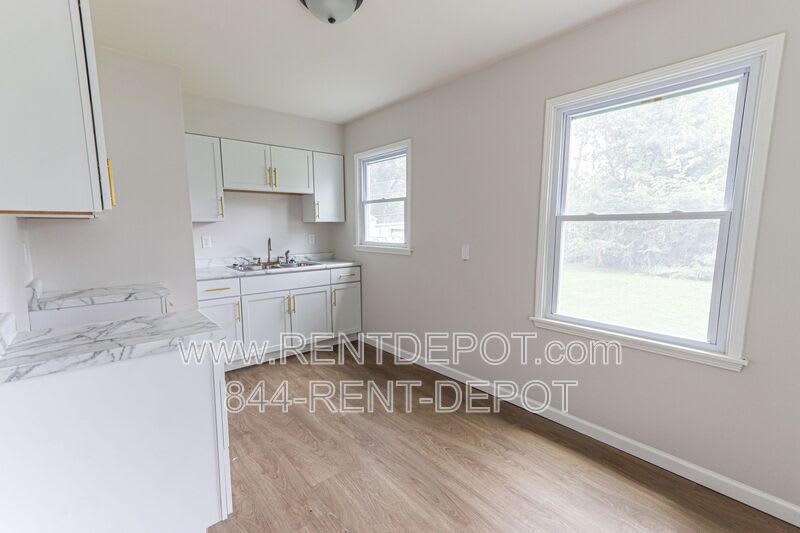 1527 Madison Ave – photo 4