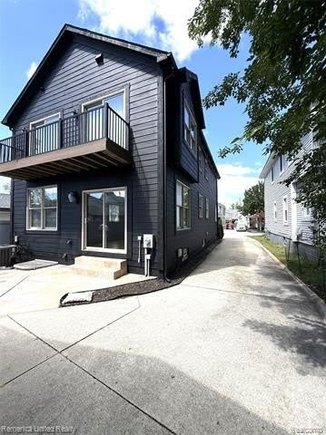 916 Ruffner Avenue – photo 3