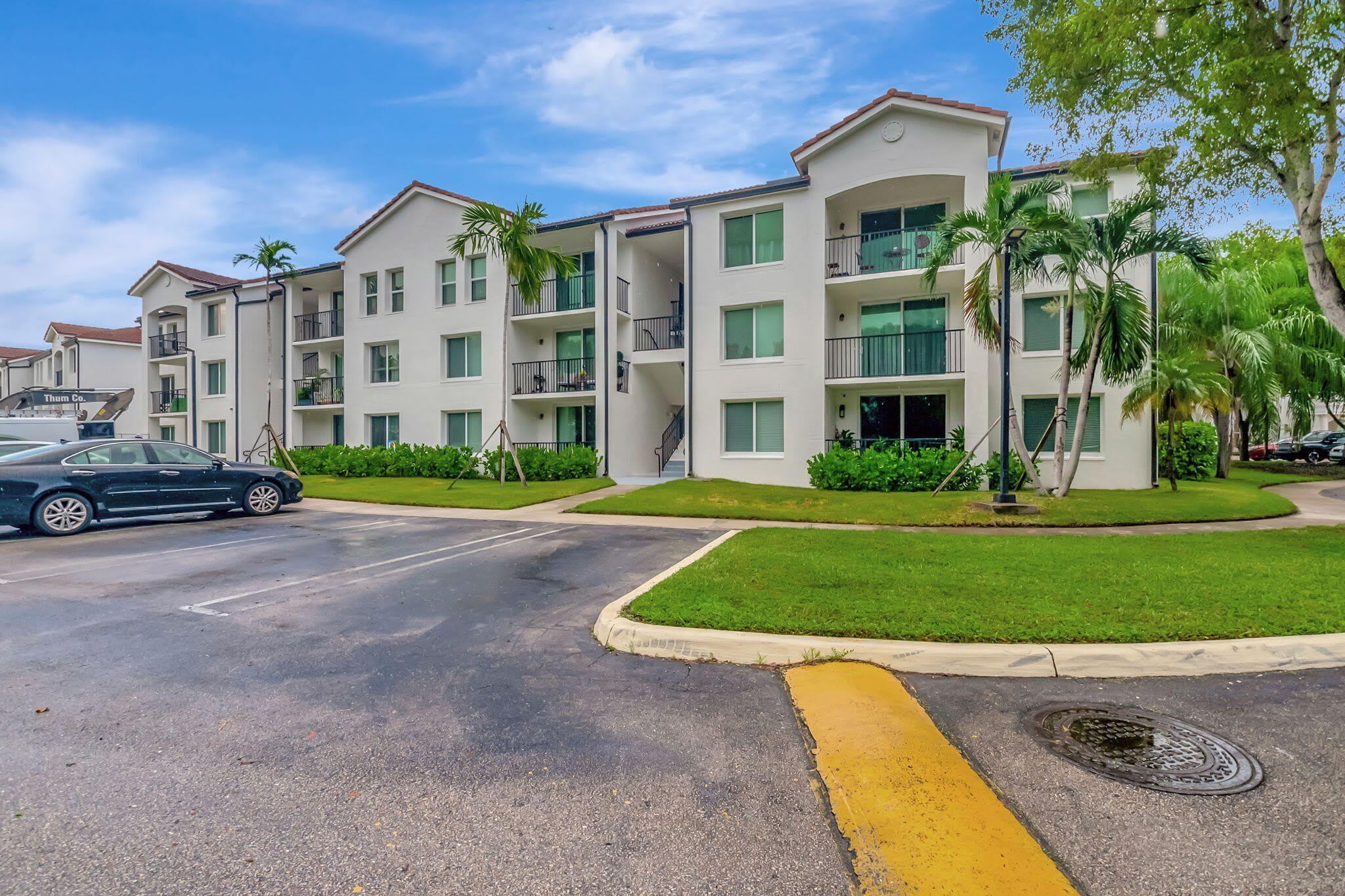 920 VILLA Circle – photo 1
