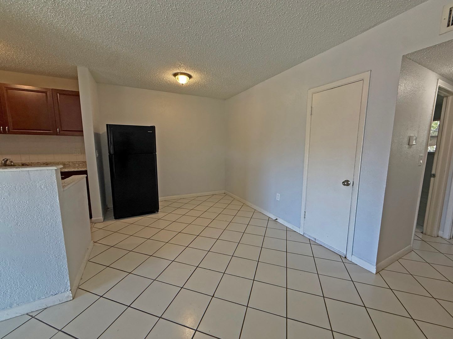 2 N Fernwood Ave #14 – photo 2
