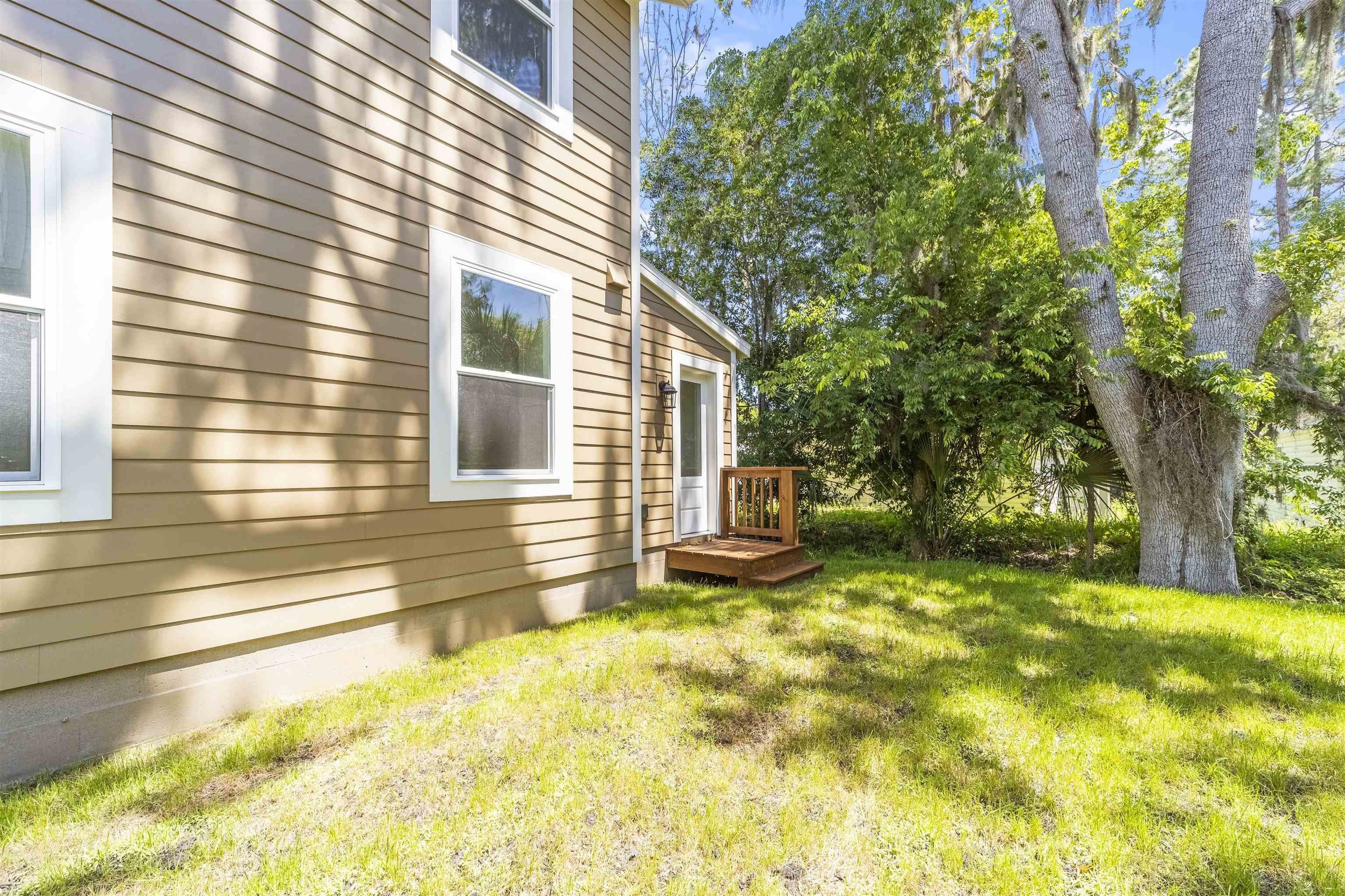 962 Alexander St – photo 4